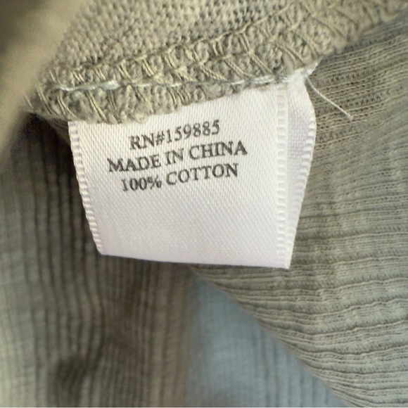 Hello Nite Revolve Cotton 3/4 sleeve oversized sage top New With Tags Size:M - Picture 3 of 3